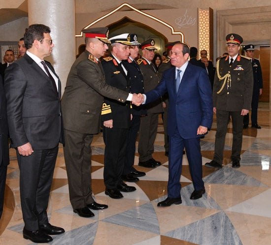 وصول الرئيس حفل إفطار القوات المسلحة