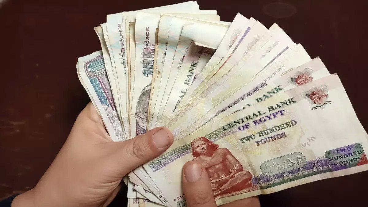 عاجل: 11.5 مليون مصري يتلقون مفاجأة سارة اليوم... الحكومة تصرف معاشات مارس فوراً!