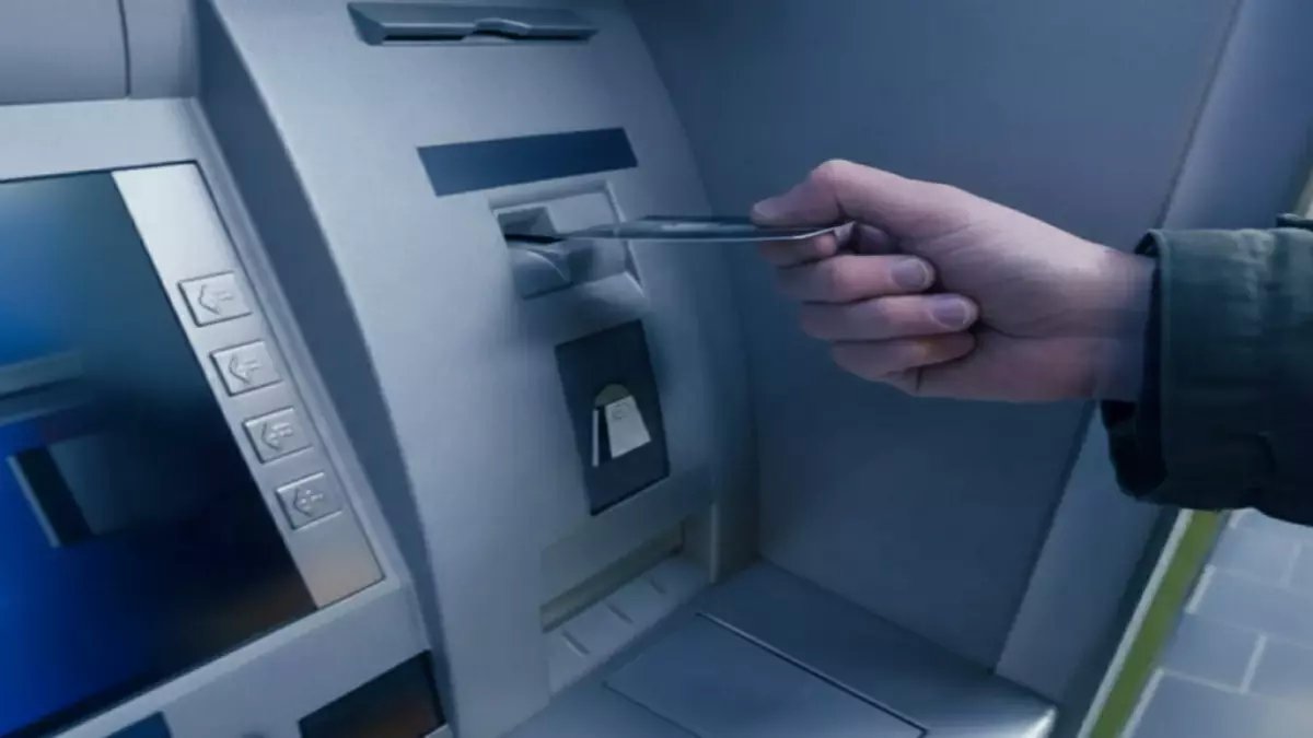 تخيل نهاية انتظار البنوك... البنك الأهلي المصري يفتح باب إيداع 100 ألف جنيه يومياً عبر جهاز الصراف الآلي.