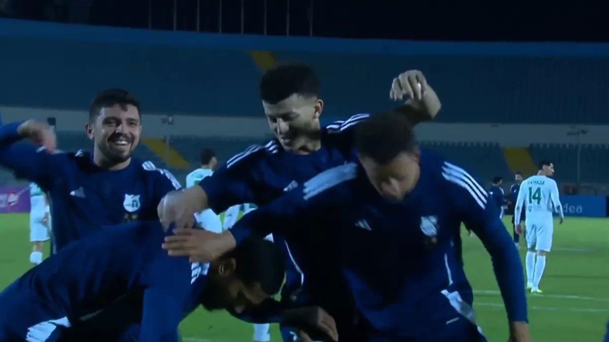 كارثة المصري! يخسر بـ9 لاعبين أمام إنبي ويودع حلم المربع الذهبي بطريقة مأساوية