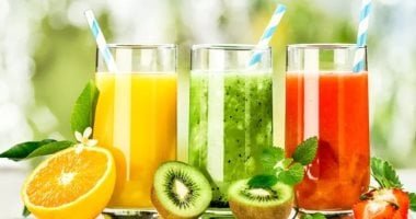 تناول سوائل بكثرة وتجنب المخللات.. نصائح طبية لصيام آمن لمرضى ضغط الدم