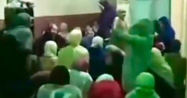 حرب شباشب فى صلاة التراويح.. غضب واستياء بسبب تداول فيديو لخناقة سيدات بالمسجد