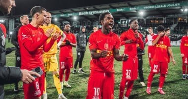 يشعر بالخجل.. شاهد كيف احتفل إبراهيم عادل بأول ظهور مع نورشيلاند "فيديو"