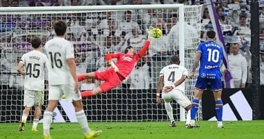 خيتافي يتقدم على ريال مدريد بهدف عالمي في الشوط الأول.. فيديو