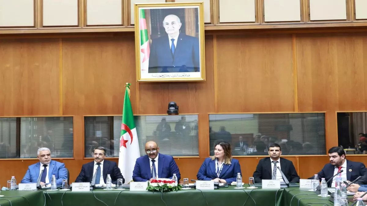 عاجل: مشروع تسوية ميزانية الجزائر 2023 يكشف صدمة... إيرادات تقارب 9017 مليار دج وزيادة 24%! - شاهد التفاصيل الكاملة