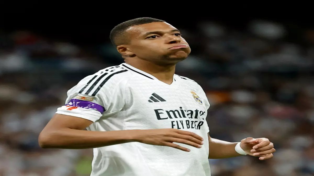 عاجل: ريال مدريد يقرر جراحة طارئة لمبابي... هل ينهار حلم الملكي في دوري الأبطال؟