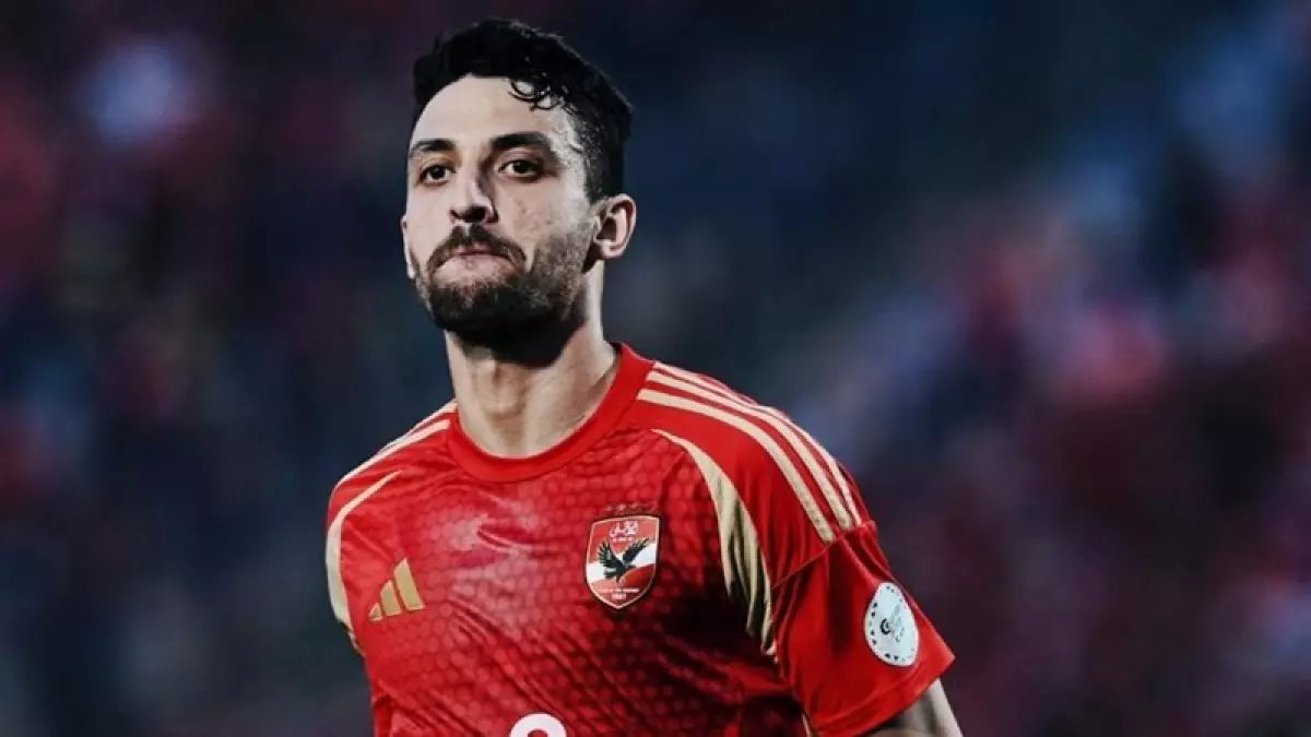 صادم: توروب يفاجئ الجميع بقراره الجديد بشأن طاهر... النجمة المصرية تعود للدكة في مفاجأة مدوية!