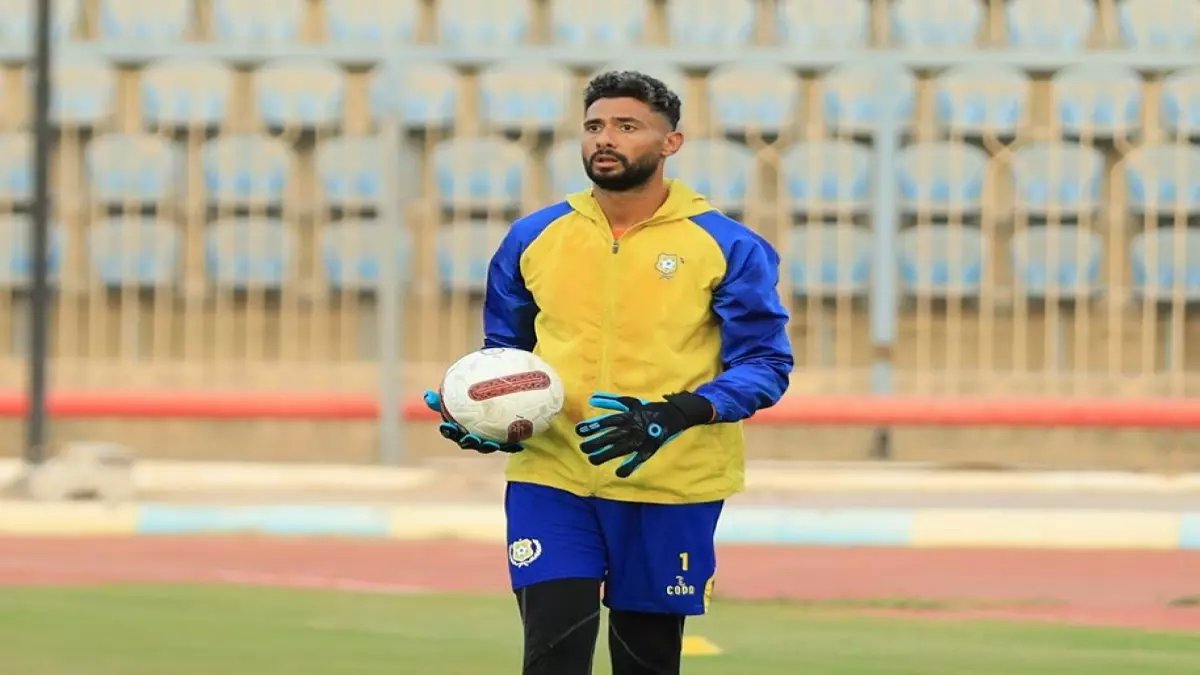 عاجل: سموحة يقدم بطلا مصر في معركة التصفيات الخطيرة بالإسماعيلية - هكذا يواجه أحمد عادل وحسام رجب إنجلترا وباكستان لحجز مقعد المونديال!