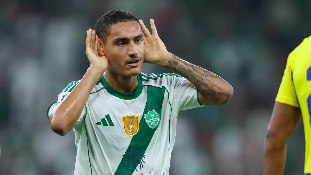 عاجل: يايسله يفجر مفاجأة ديربي جدة... البديل الذي سيصدم الاتحاد!