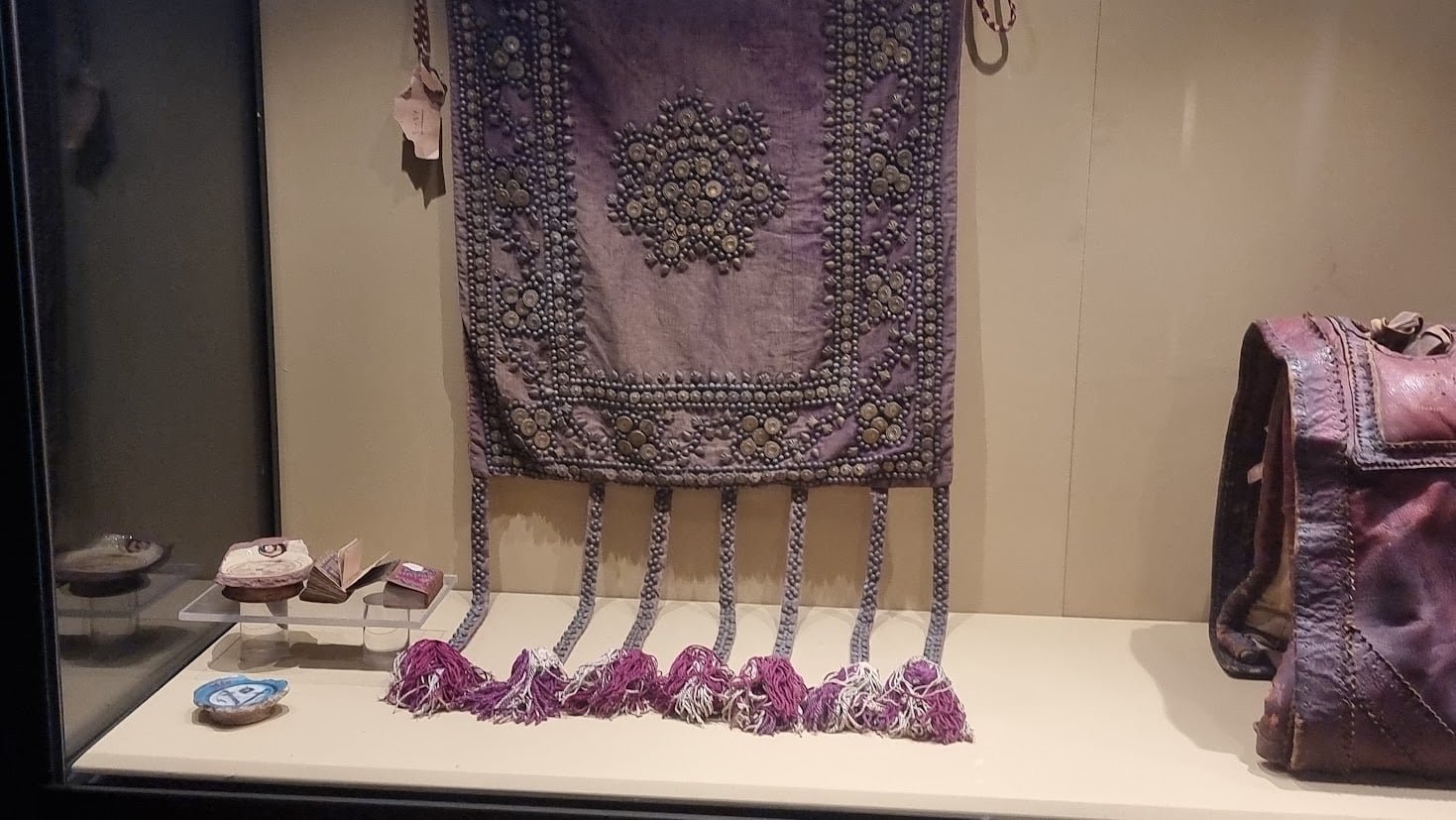 خيوط من نور خرجت من أخميم إلى بيت الله الحرام (12)