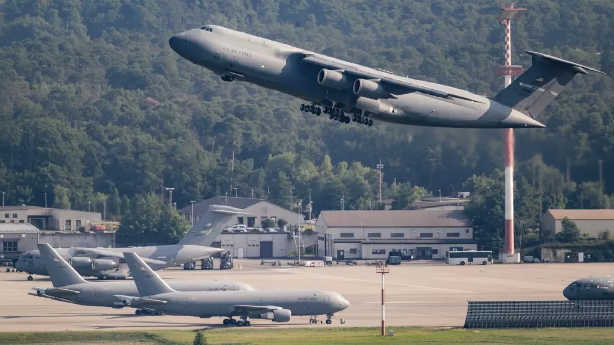 عاجل: إسبانيا تطرد 15 طائرة أمريكية وترفض حرب إيران... والبنتاغون يواجه أزمة دبلوماسية!