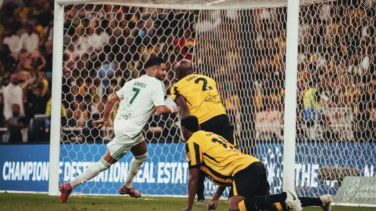 عاجل: وليد الفراج يفجر مفاجأة صادمة عن ديربي جدة... خبراء يكشفون السر الذي سيحسم المعركة!