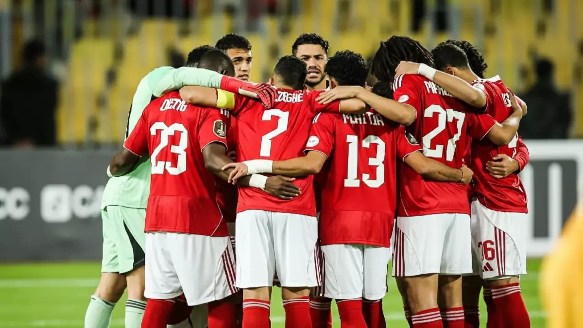 عاجل: توروب يُطيح ببيكهام نهائياً ويُسلم دفاع الأهلي لمفاجأة غير متوقعة!