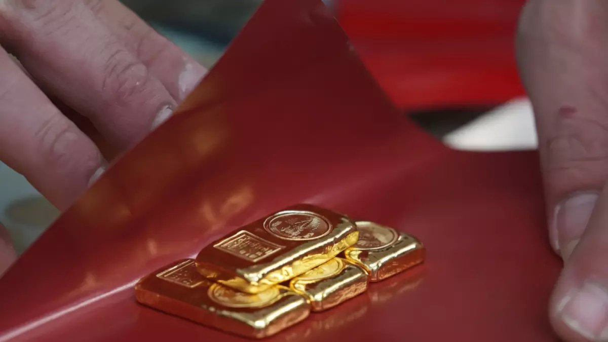 عاجل: الذهب ينفجر بـ 1.6% والفضة تقفز 3.5%... النزاع يشعل أسواق المعادن الثمينة!