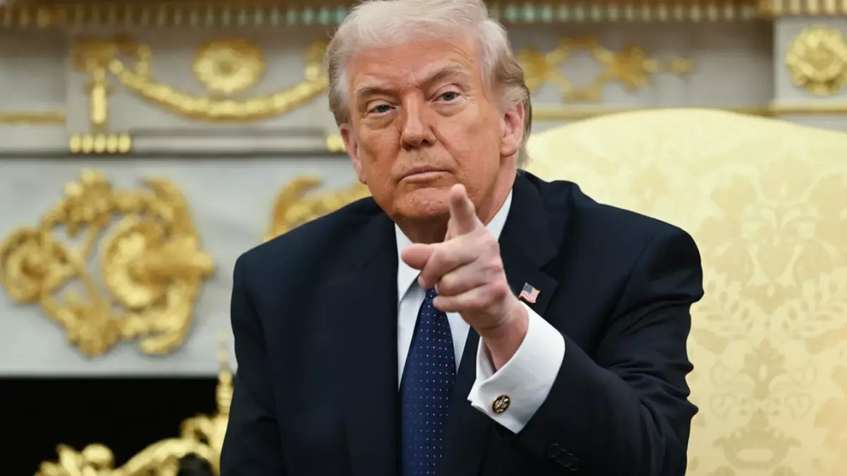 عاجل: ترمب يصدم العالم - إيران "تلفظ أنفاسها الأخيرة" وقد تنسحب من كأس العالم 2026!