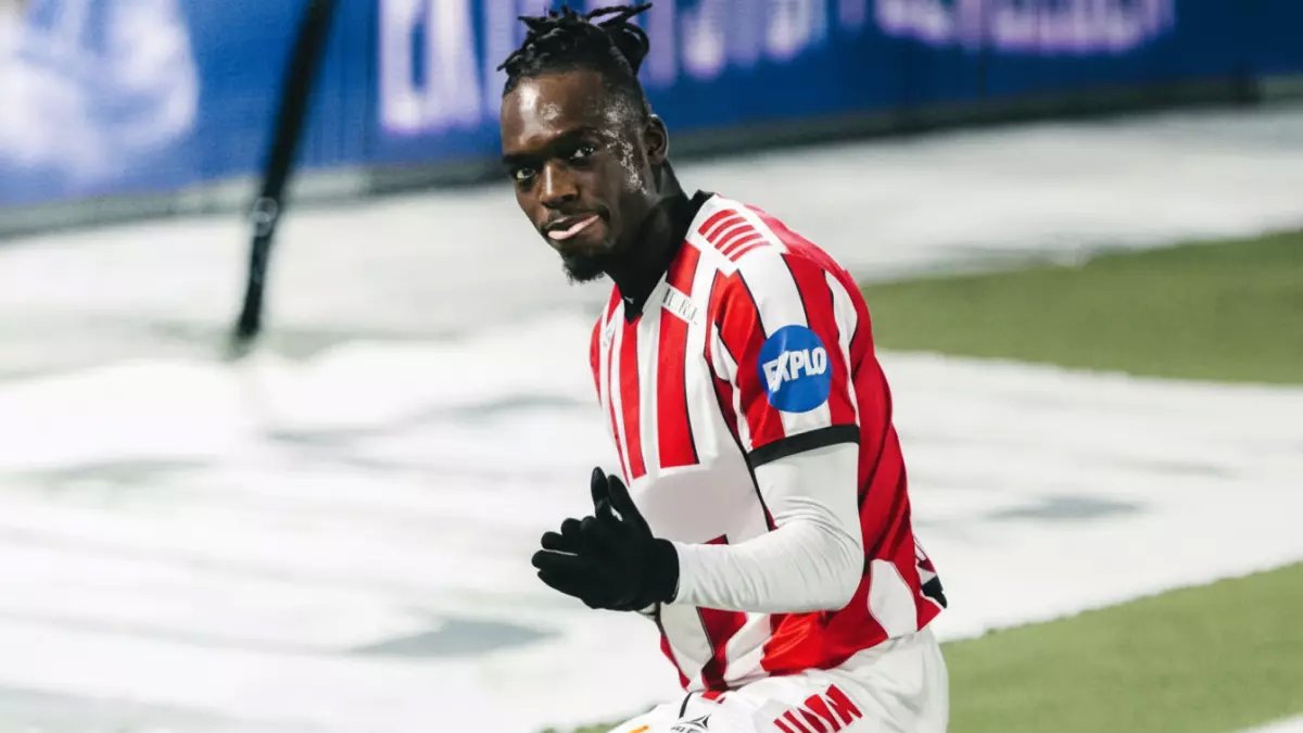 عاجل: الأهلي يتخلص من كامويش سراً لتجنب "فخ البنود"... توروب يحزم حقائبه نهائياً!