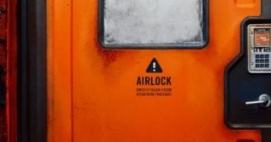 ارتفاع الطلب على الملاجئ النووية فى إسبانيا بعد حرب إيران.. كم تكلفته؟