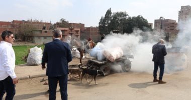 محافظ الجيزة يضبط فرزا عشوائيا وحرقا للمخلفات خلال جولة فى الوراق.. صور