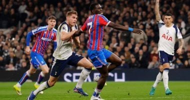 توتنهام ضد كريستال بالاس.. السبيرز يتأخر 3 - 1 في الشوط الأول