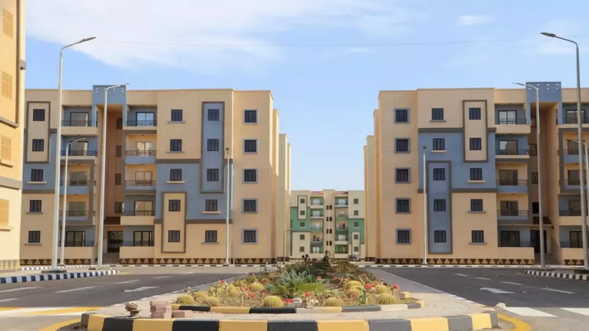 عاجل: الحكومة تسحب شقق الإسكان فوراً من هذه الفئات... حملات مفاجئة في جميع المحافظات!