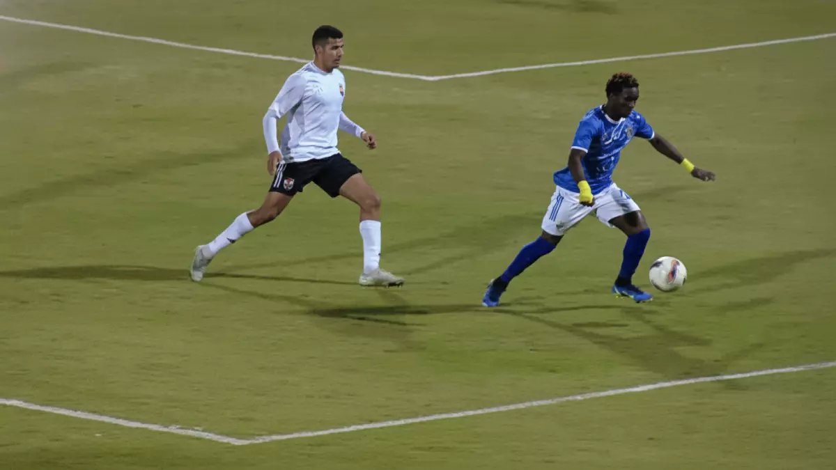 عاجل: الأهلي يسحق المقاولون العرب 3-1 والأخير ينفجر غضباً: "اديني عقلك" بعد هدف ملغي مثير للجدل!