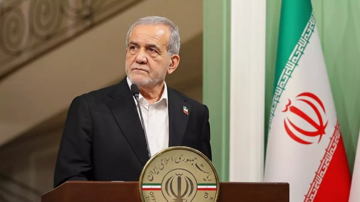 عاجل: الرئيس الإيراني يكشف السر وراء الهجمات الأخيرة... رسالة نارية لدول المنطقة!