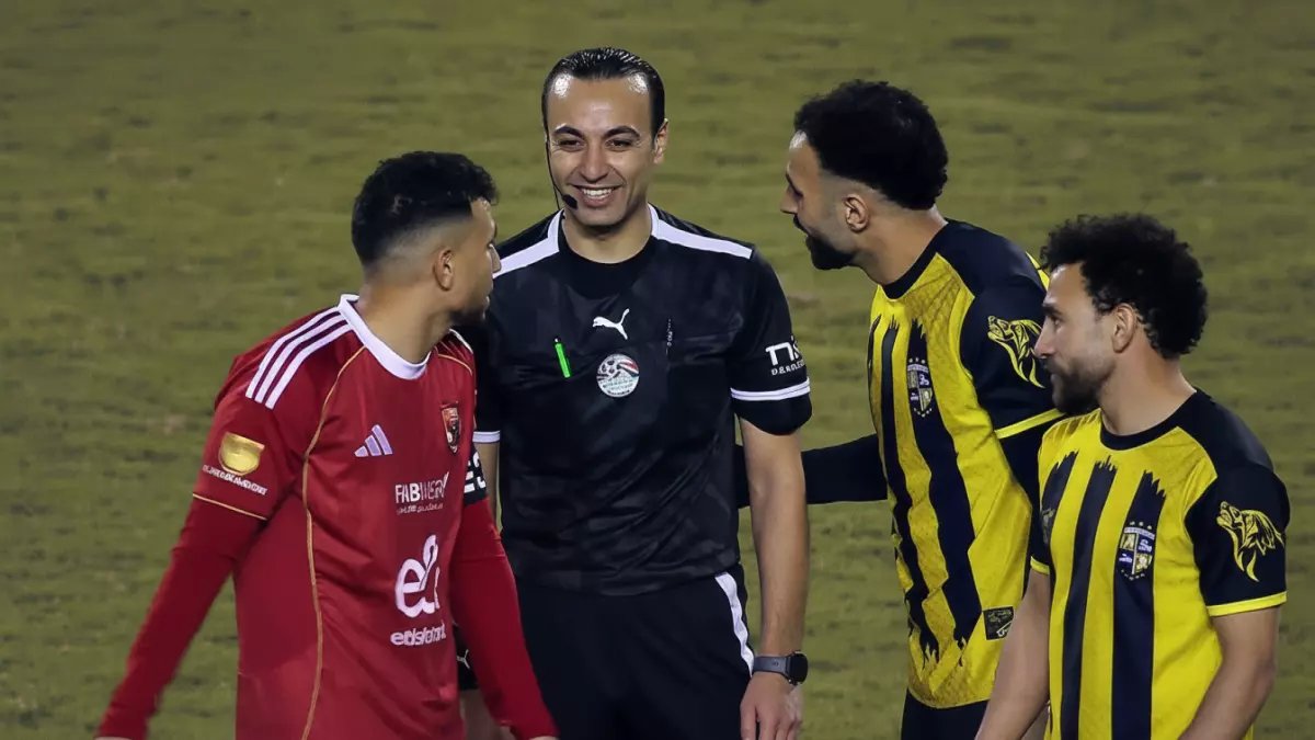 بالصدفة الصادمة: حكم الفيديو يُلغي هدف المقاولون أمام الأهلي بسبب تسلل مخفي… هل رأيته؟