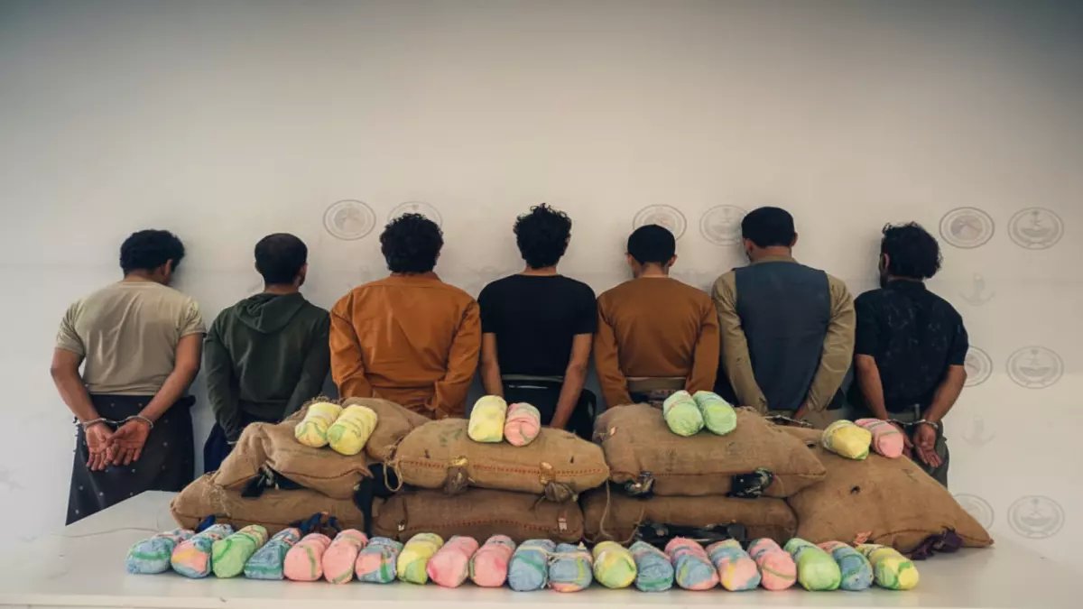 عاجل: ضربة قاصمة بعسير... ضبط 140 كجم قات مع 7 مهربين يمنيين!