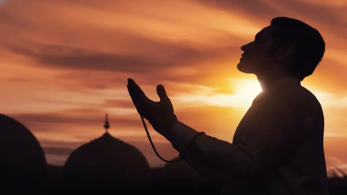 عاجل: مواقيت السحور والإمساك يوم الخميس 15 رمضان - اختلافات مفاجئة بين المحافظات!