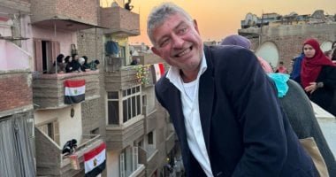 ‎السفير الدنماركى يوثق مشاركته فى إفطار المطرية بأول رمضان له بالقاهرة