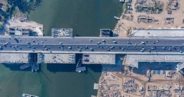 ​لقطات جوية ترصد ملحمة تنفيذ توسعة كوبري الوراق على النيل