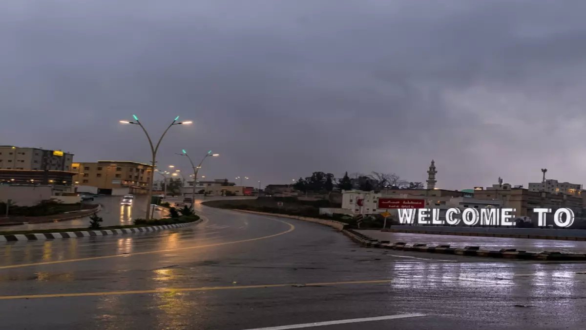 تحذير عاجل: عواصف مدمرة تضرب الباحة الآن... سيول جارفة وصواعق قاتلة حتى هذا التوقيت!