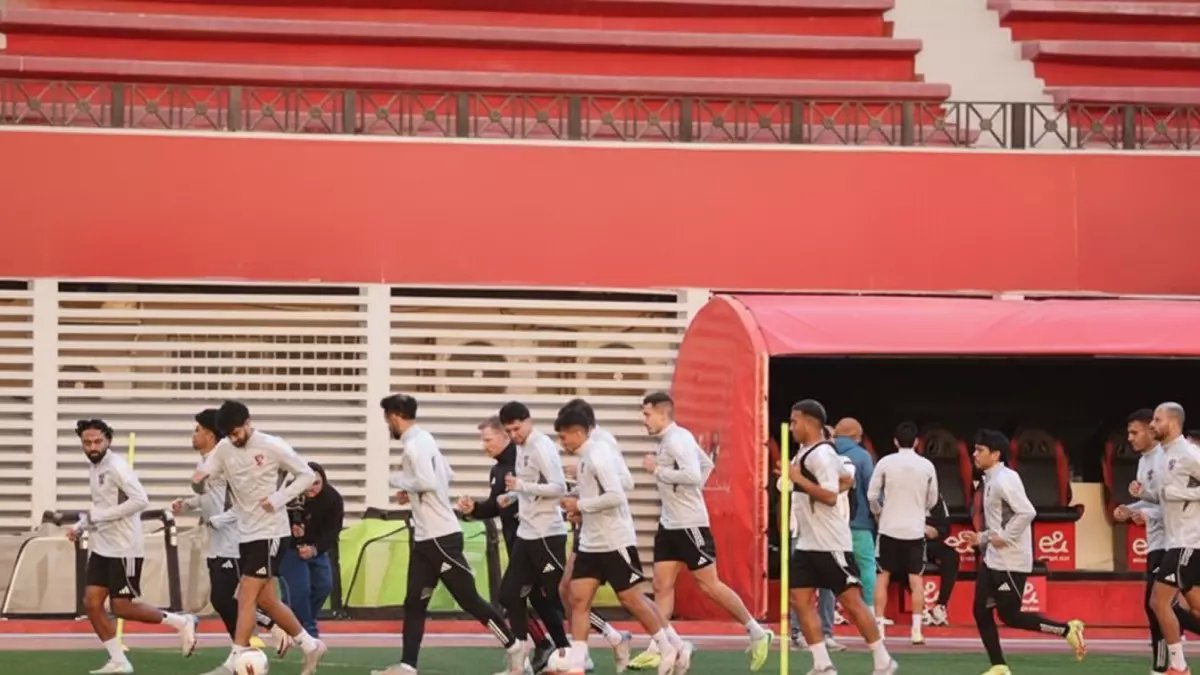 رسمي: الأهلي ينطلق في تحضيرات سرية لمواجهة طلائع الجيش... وتوروب يكشف مفاجأة صادمة حول التغييرات!