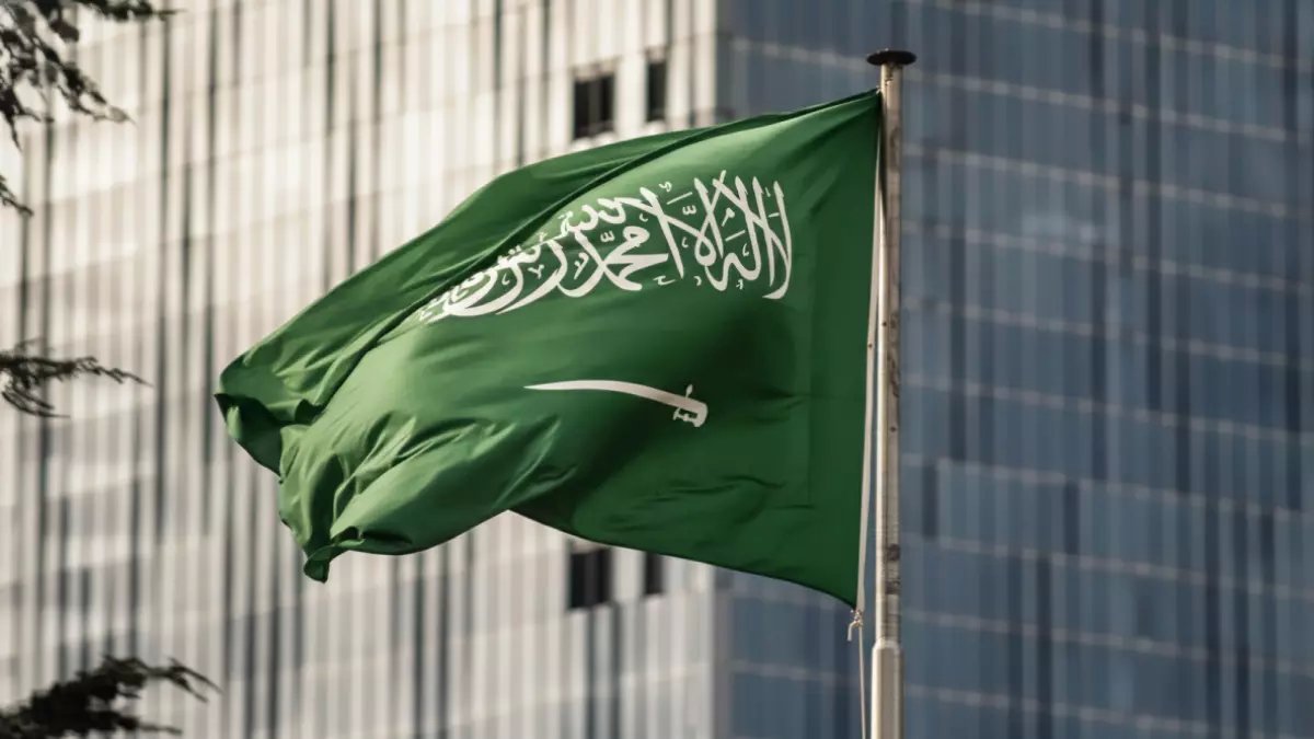 تخيل إلغاء أكبر عائق أمام المواهب العالمية في أهم اقتصاد بالمنطقة.. المملكة العربية السعودية تفعل ذلك بعد 60 عاماً.