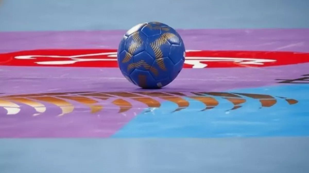 عاجل: منتخب مصر الناشئات يحصد مفاجأة تاريخية في مونديال اليد 2026... هل تتجنب "بنات النيل" الكبار؟