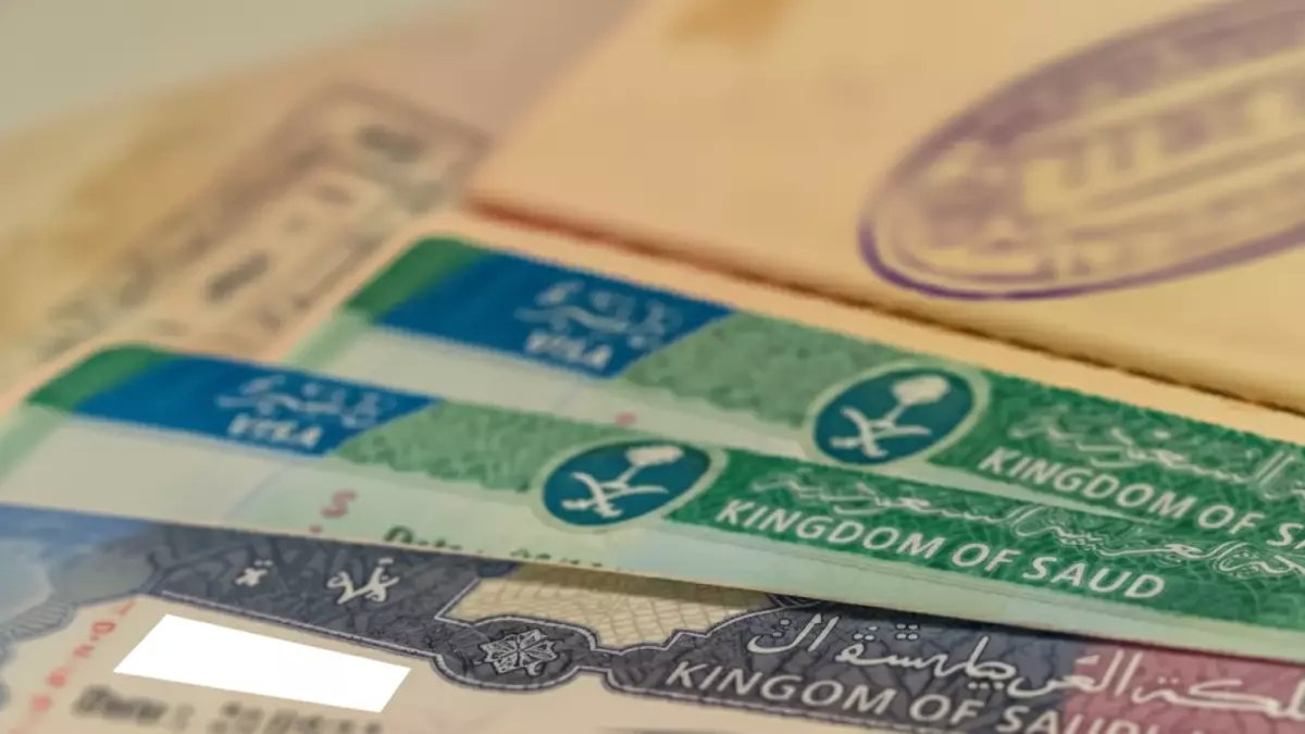 انتهى انتظار 60 عاماً.. المملكة العربية السعودية تعلن نهاية نظام كفالة العمال وتبدأ عصر 'الحرية العالمية' بـ 5 شروط فقط
