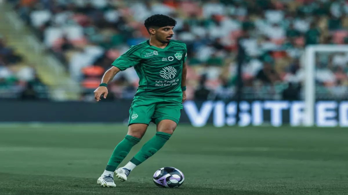 عاجل: زياد الجهني يسقط في الديربي... هل يغيب عن مباراة القادسية الحاسمة؟