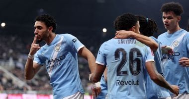 عمر مرموش يسجل ثنائية ضد نيوكاسل ويقود السيتي لربع نهائي الكأس.. فيديو