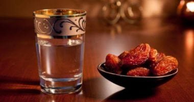 هل الصيام يوقف عمل الدماغ وهل العطش يعكس بدء انهيار الجسم؟.. اعرف الإجابة