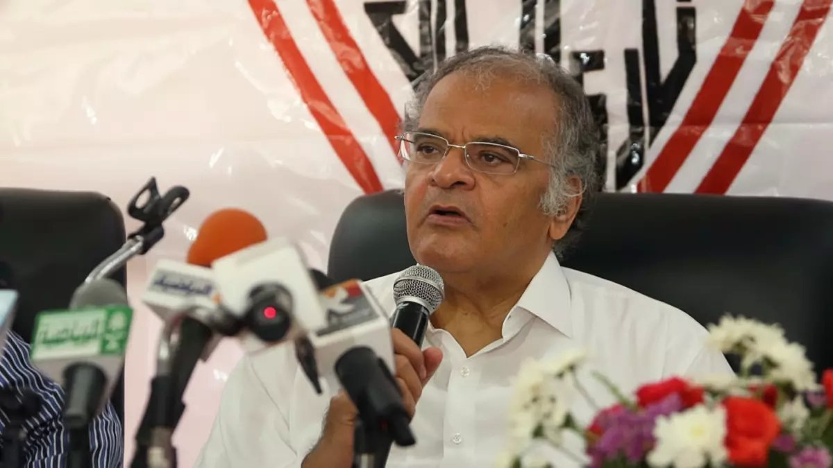 عاجل: ممدوح عباس ينقذ الزمالك بمليار جنيه ويسدد 11 قضية فيفا... أيمن يونس يطالب بتمثال له!