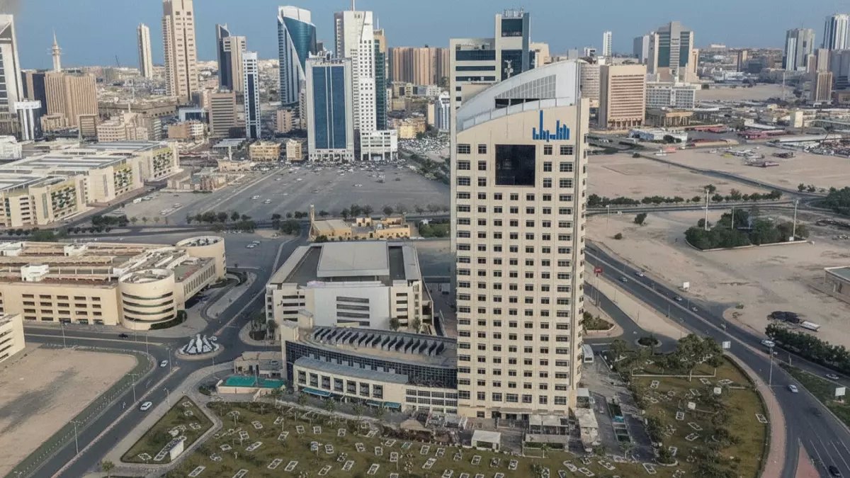 عاجل: التأمينات تودع رواتب المتقاعدين اليوم.. والشؤون تكشف قائمة الإحالة السرية 2026!