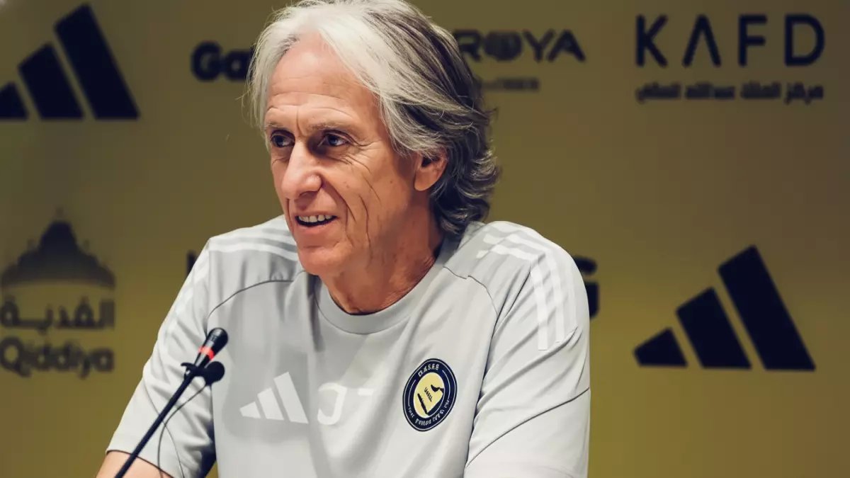 الشعلان يفجر مفاجأة مدوية: "الحميداني مارس الذكاء مع جيسوس"... والقرار أثبت ضعف اللجنة!