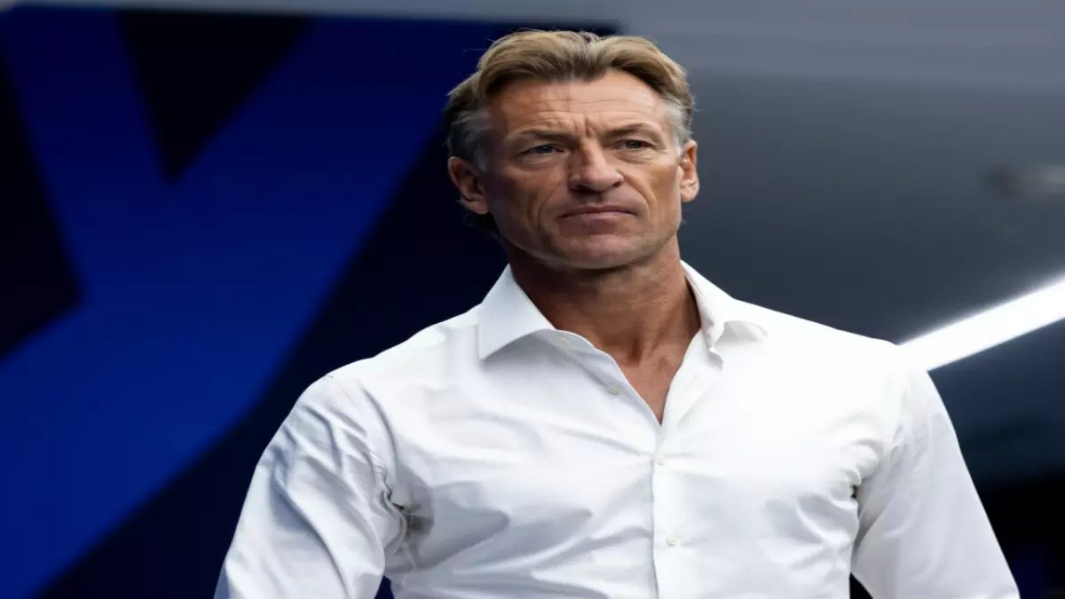 عاجل: المدرب رينارد يكشف أول اسم في معسكر المونديال الحاسم… وهذه فرصة السعودية الذهبية لتخطي الدور الأول! 🚀