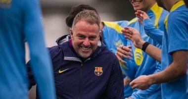هانزي فليك يقتحم قائمة أساطير تدريب برشلونة في الدوري الإسباني