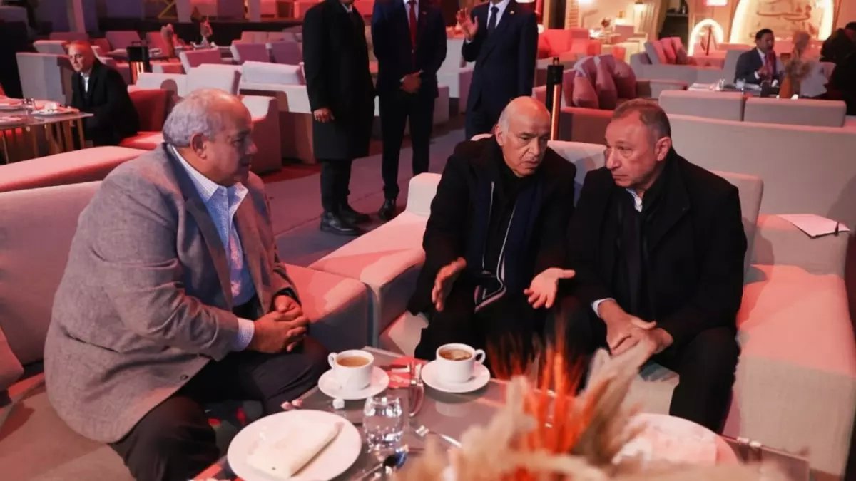 عاجل: الأهلي يُطلق مؤسسة خيرية ضخمة... وزيرة التضامن تدعم "100 بيت" بـ9 منازل مجاناً!