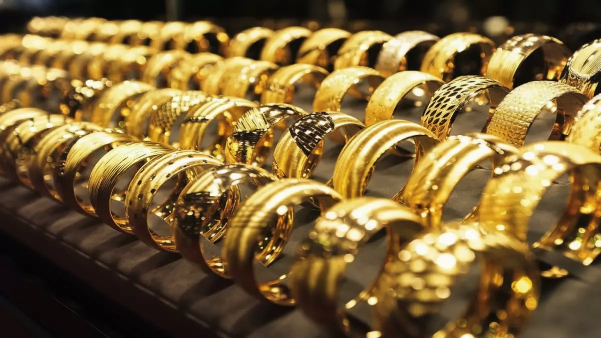 عاجل: الحرب الإيرانية تدمر الذهب… الحكومات تهجر المعدن الأصفر لأول مرة في التاريخ!