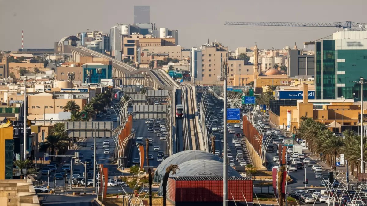 عاجل: السعودية تتحدى التوترات الإقليمية بإعلان صادم - "وضعنا المالي أقوى من أي وقت مضى رغم الحرب!"