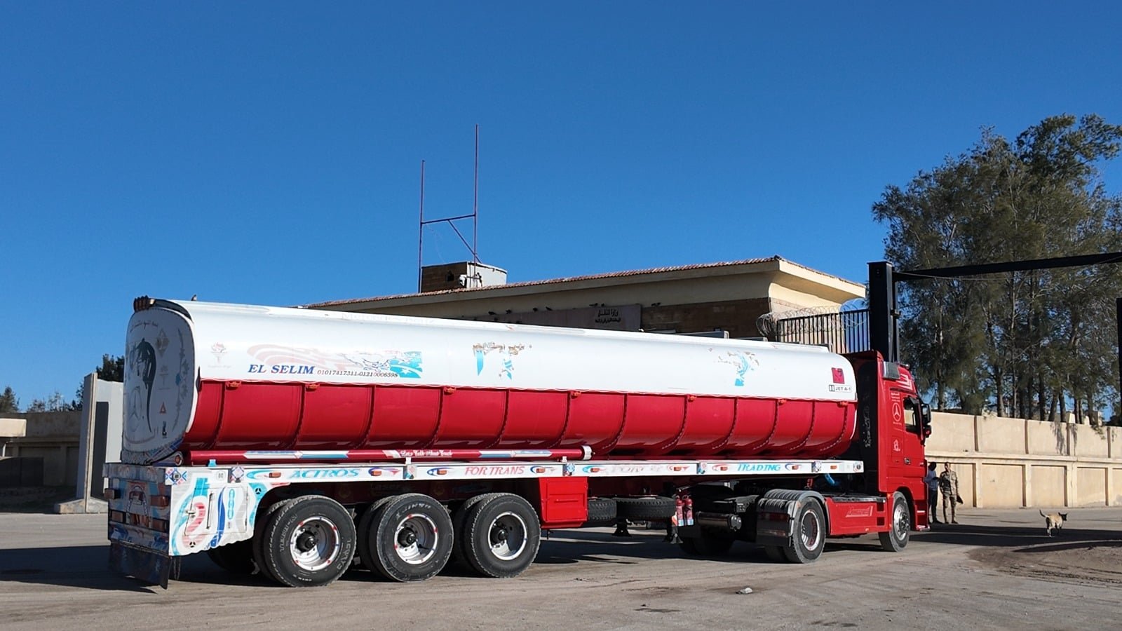 مساعدات مصر إلى غزة