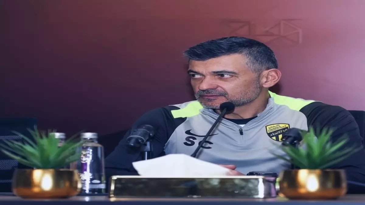 انفجار في غرفة الملابس: كونسيساو يوجه صاعقة لاعبي الاتحاد بعد الخسارة الكارثية - رايكوفيتش يحمل وزر الهزيمة!