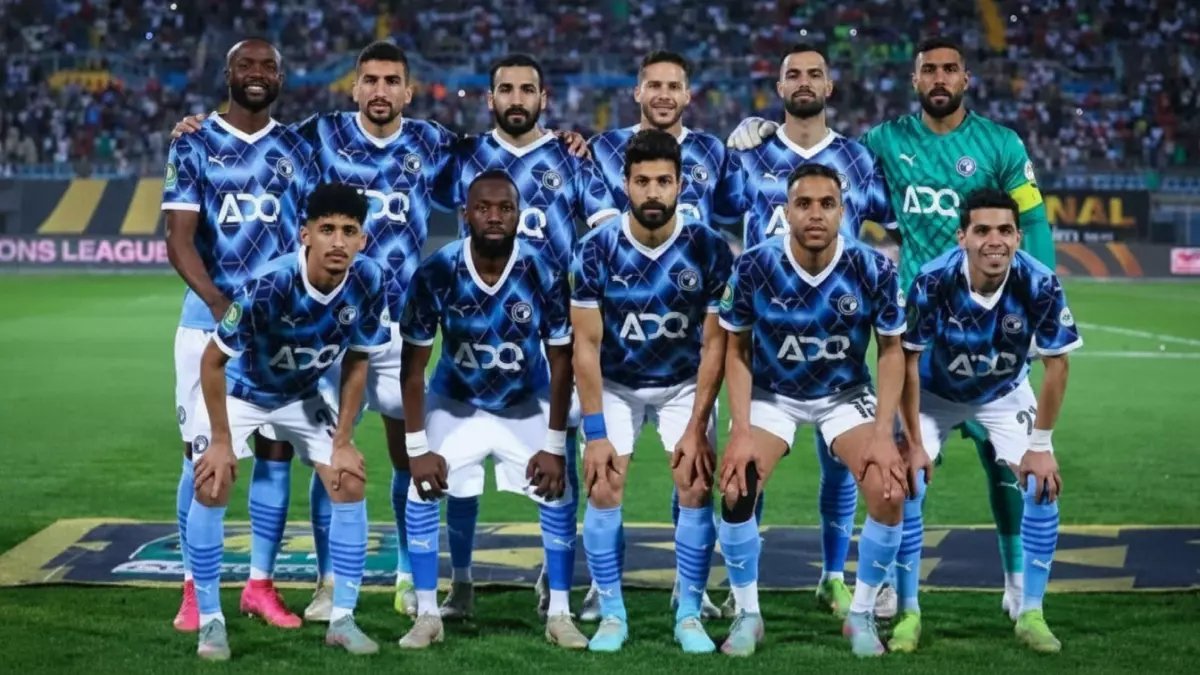 عاجل: المعركة الحاسمة بين بيراميدز والبنك الأهلي... هل ينتزع بيراميدز الصدارة من الكبار؟